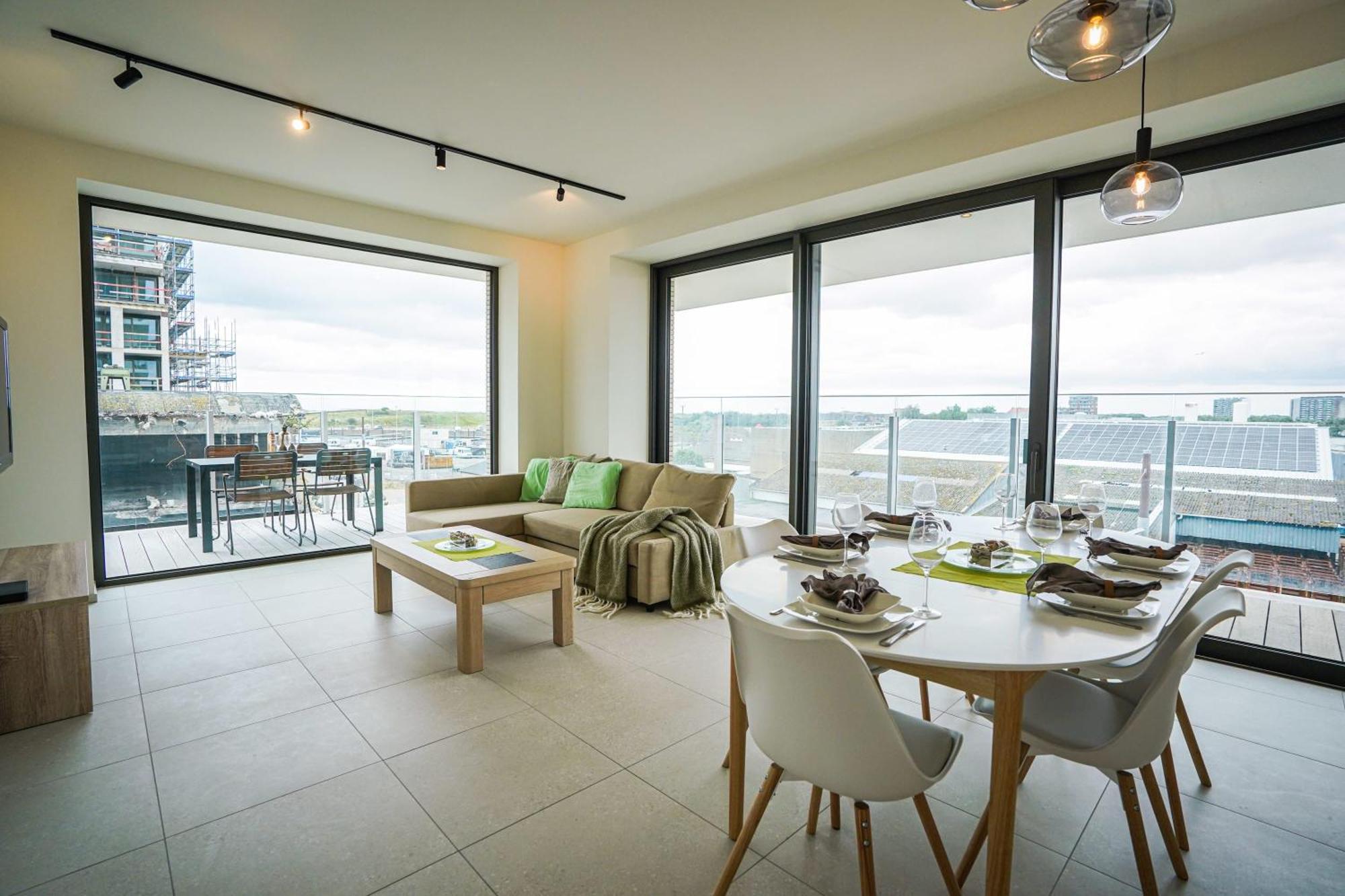Huswell - Beautiful Apartment With Communal Pool And Gym Oostende Bagian luar foto